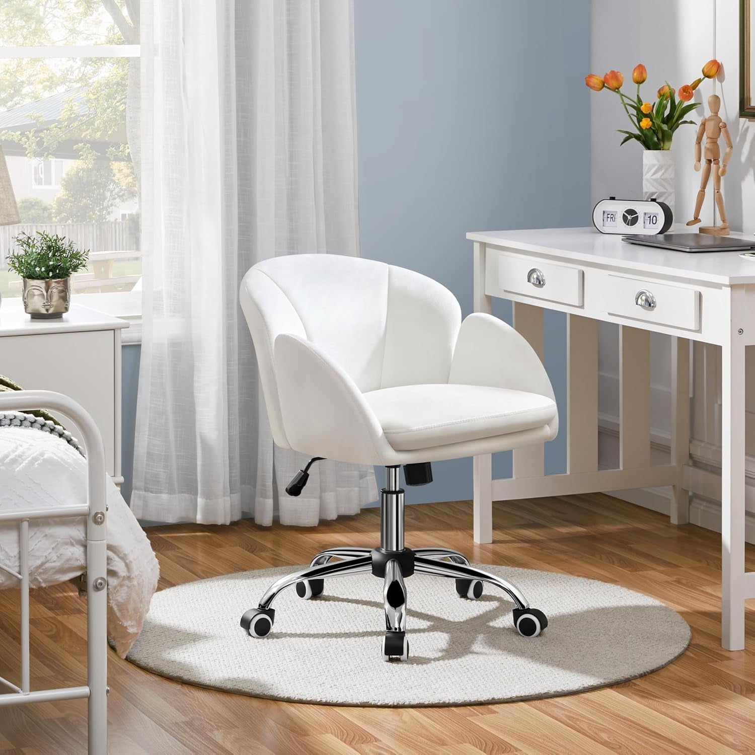 White Desk Chair Petal Cute Office Chair Faux Leather Swivel Desk Chair Vanity Chair with Back Modern Computer Rolling Chair for Bedroom