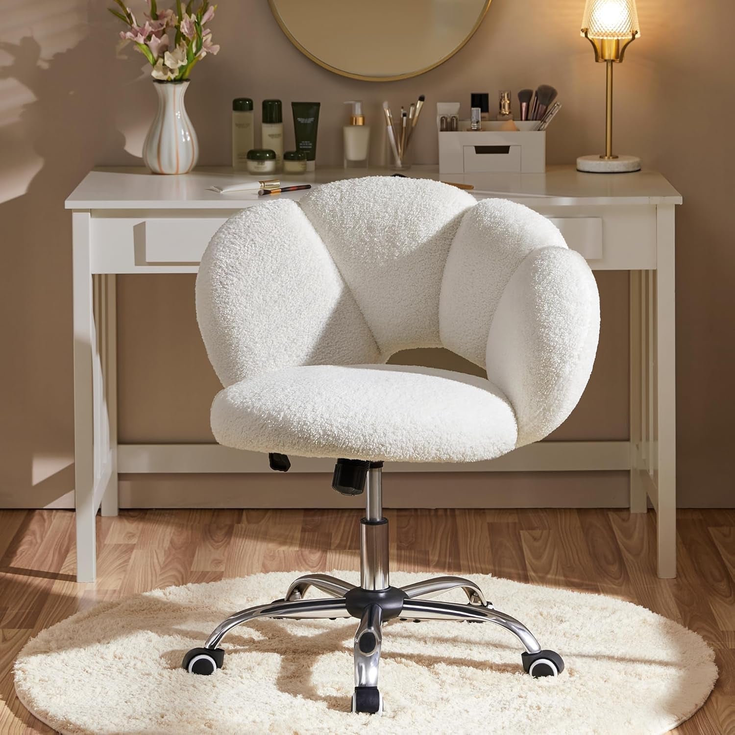 Boucle Upholstered Desk Chair Cloud-Shaped Vanity Chair Adjustable Home Office Chair Computer Chair with Rolling Wheels for Living Room, Bedroom White